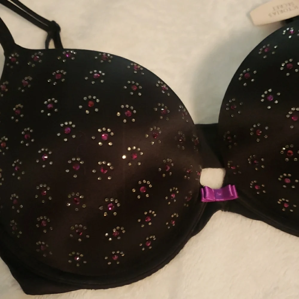 💞 Victoria's Secret Very Sexy Push-up Jeweled Bra 34DD NWT - Picture 2 of 5